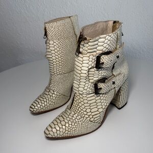 Freebird by Steven Joey Snake Embossed Leather Boots Ivory Size 9